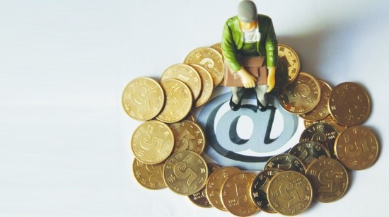 金价维持强势，贸易战恐慌助推避险需求